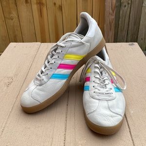 Tri color Adidas gazelle men’s sneakers size 12